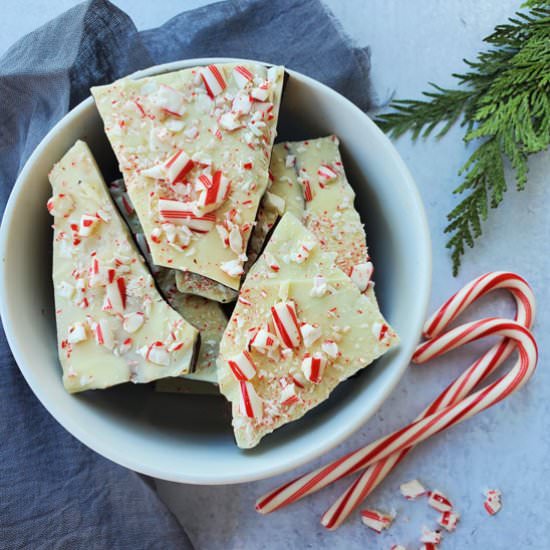 Easy Peppermint Bark - Recipe photo by AmysNutritionKitchen