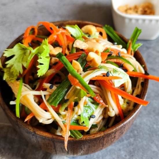 Enoki mushroom salad - Recipe photo by greenbowl2soul