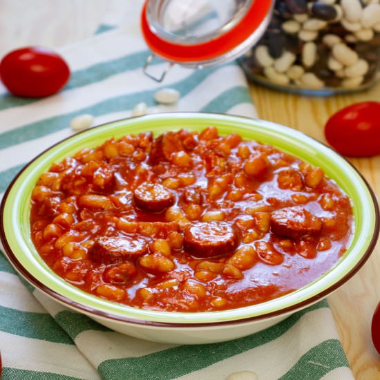 Baked beans in Polish style - Recipe photo by mecooks.com