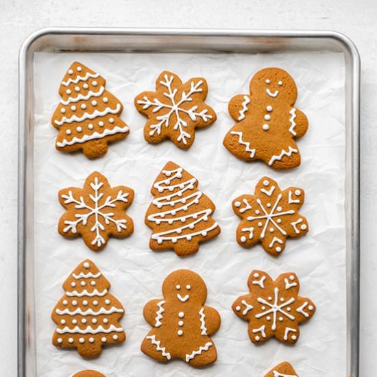 Soft Gingerbread Cookies - Recipe photo by thebakersalmanac