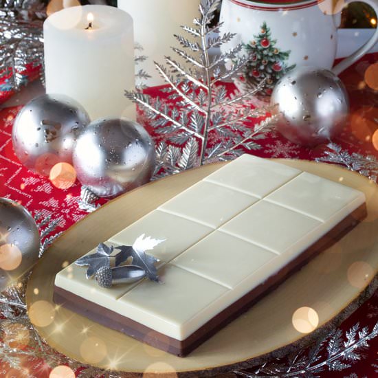 TURRÓN DE TRES CHOCOLATES - Recipe photo by JUEGODESABORES