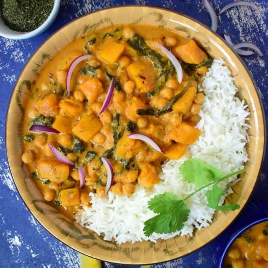 Butternut squash and chickpea curry - Recipe photo by rumkisgoldenspoon