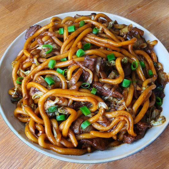 Stir fried beef udon - Recipe photo by marcwiner