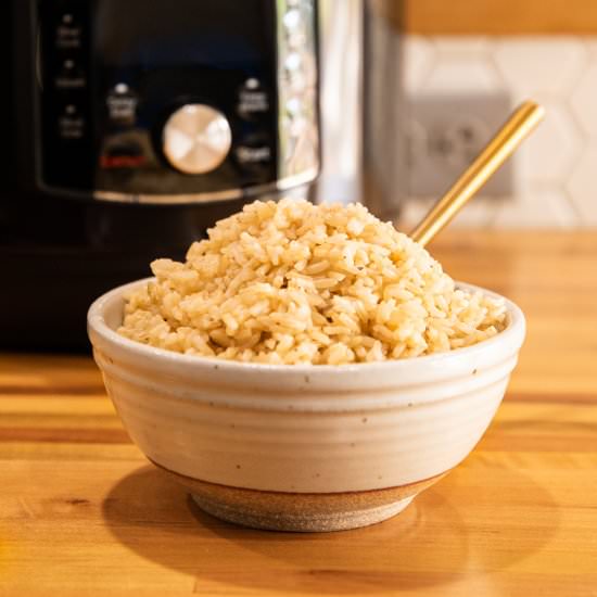 Easy Instant Pot Brown Rice - Recipe photo by Jar Of Lemons
