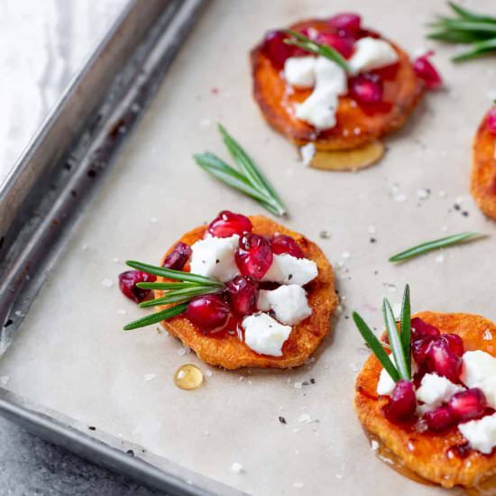 The 27+ Best Christmas Appetizers - Recipe photo by wholefully