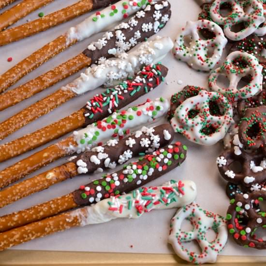 Chocolate Covered Pretzels - Recipe photo by Small Town Woman