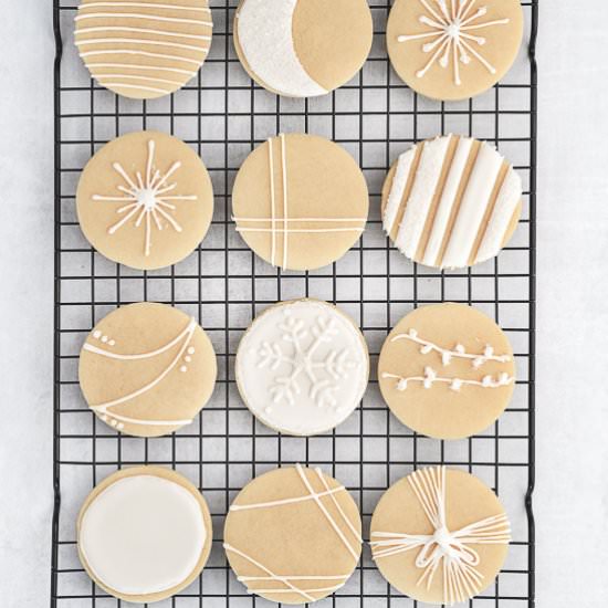 vegan sugar cookies - Recipe photo by howtobakevegan