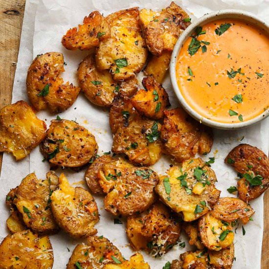Crispy Smashed Potatoes - Recipe photo by lindseyeatsla