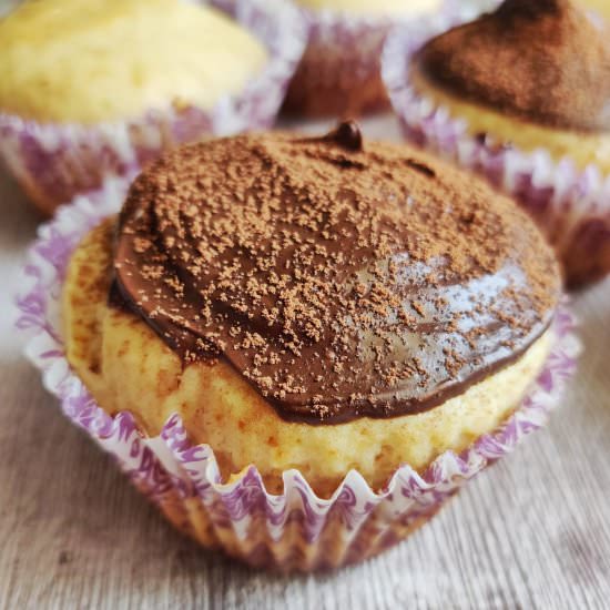 Vanilla Cupcake - Recipe photo by spicensweet