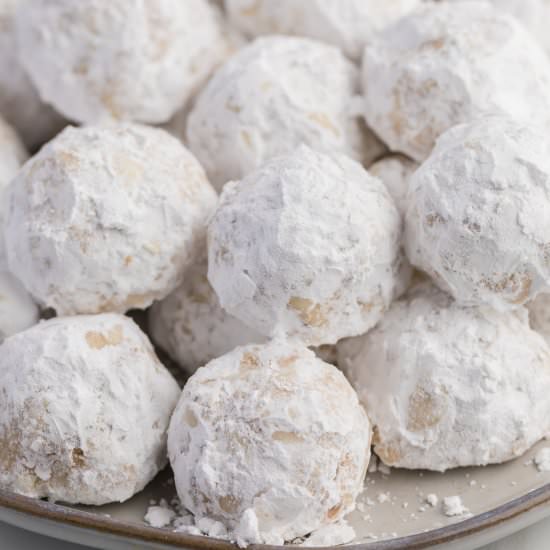 Russian Tea Cakes - Recipe photo by LifesLittleSweets