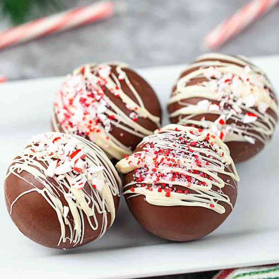 Hot Chocolate Bombs - Recipe photo by ohmyfoodrecipes