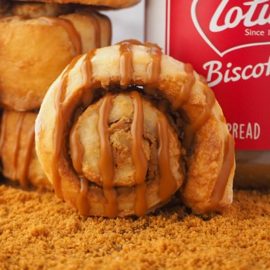 Biscoff Cinnamon Rolls - Recipe photo by Keep Calm and Eat Ice Cream