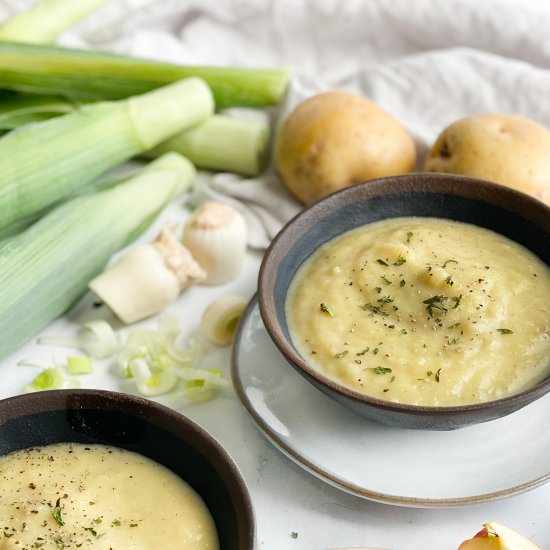 Easy Apple Potato Leek Soup - Recipe photo by GrainFreeTable