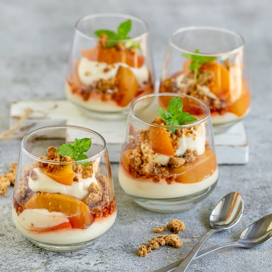 Cheesecake mousse with Peaches - Recipe photo by between2kitchens