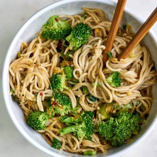 Ginger Scallion Noodles - Recipe photo by proportionalplate