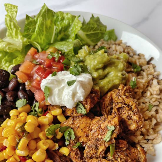 Copycat Chipotle Burrito Bowl - Recipe photo by HungryBlonde