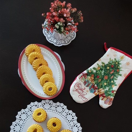Custard Sandwich Cookies - Recipe photo by Jayanthy Asokan