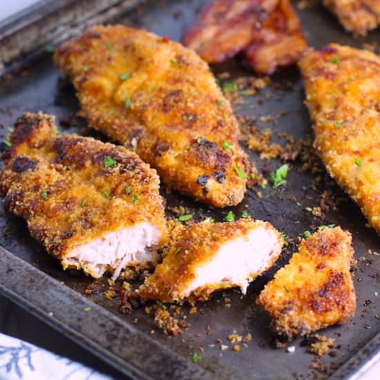 Crispy Bacon Crumb Baked Chicken - Recipe photo by TalkingMeals