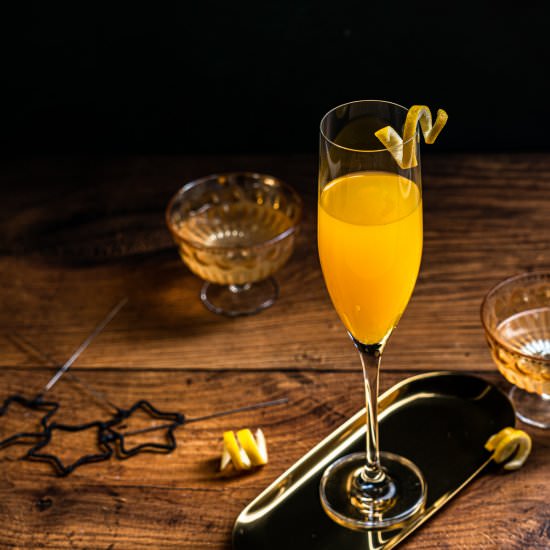 Tangerine Yuzu Mimosa - Recipe photo by leisurefanclub