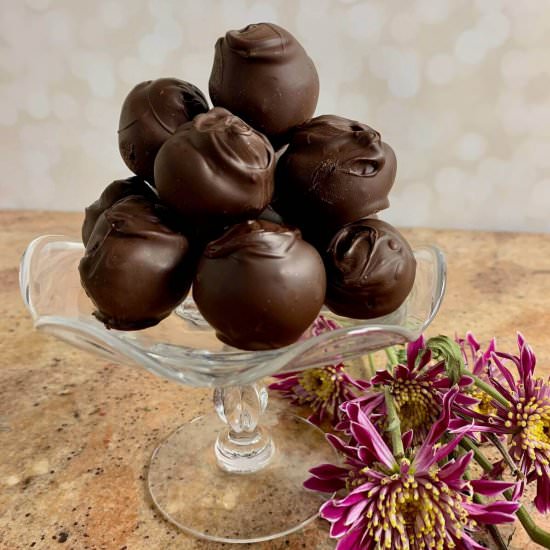 Dark Chocolate Cake Truffles - Recipe photo by scotch_scones
