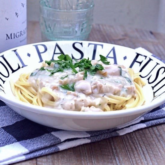 Linguini and Clams - Recipe photo by Kitchengetaway