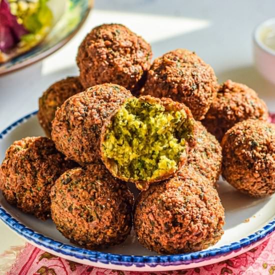 Easy Falafel - Recipe photo by Annikaeats