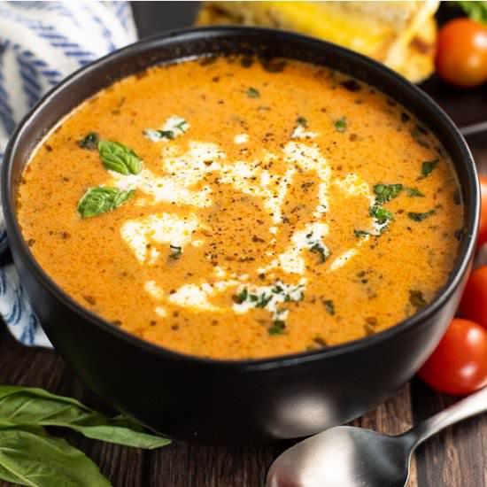 Creamy Tomato Basil Soup - Recipe photo by thegraciouswife