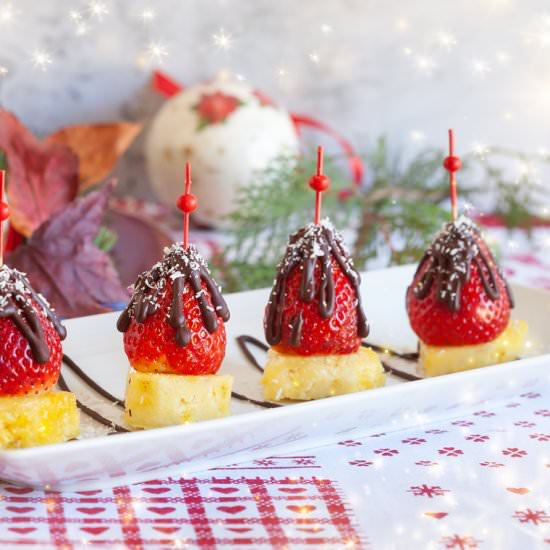PINCHOS DE FRUTA - Recipe photo by JUEGODESABORES