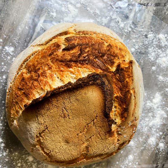 No knead dutch oven bread - Recipe photo by hornoMX