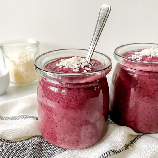 Cherry chia pudding - Recipe photo by Low Histamine Kitchen