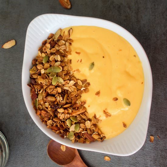Mango lassi bowl - Recipe photo by Earthlysuperfood