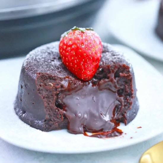 Instant Pot Chocolate Lava Cake - Recipe photo by peasandpeonies