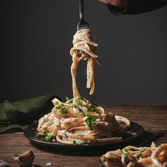Vegan Fettuccine Alfredo - Recipe photo by Liv Vegan Strong