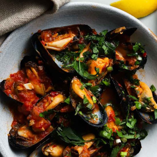 Mussels in Spicy Tomato Sauce - Recipe photo by lindseyeatsla