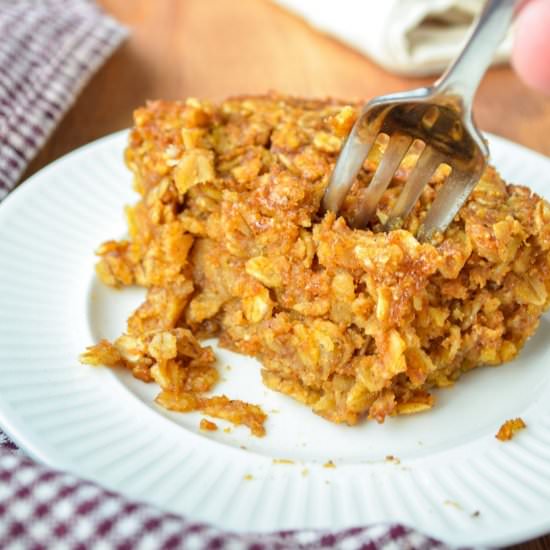 Pumpkin Crisp Baked Oatmeal - Recipe photo by littlehomeinthemaking