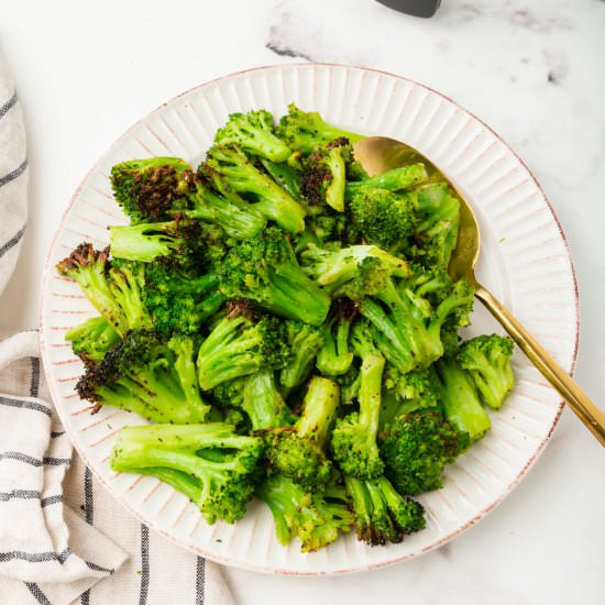 Air Fryer Frozen Broccoli - Recipe photo by Air Fryer Eats