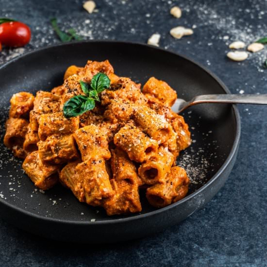 Vegan Penne alla Vodka - Recipe photo by Lifeandlemons