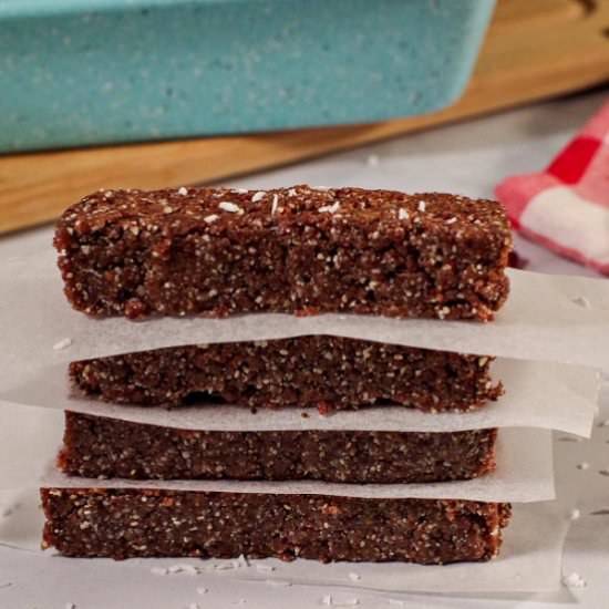 Healthy Homemade Energy Bars - Recipe photo by Food Meanderings