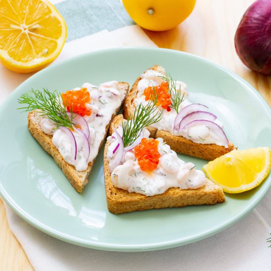 Toast Skagen - Recipe photo by mecooks.com
