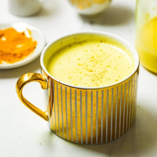 Haldi Doodh - Recipe photo by Annikaeats