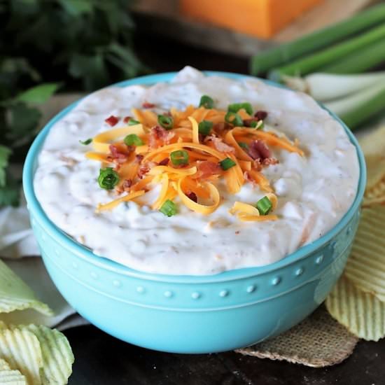 Bacon-Cheddar Ranch Dip - Recipe photo by thekitchenismyplayground