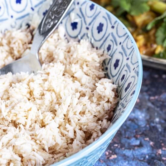 Vegan Coconut Sambol - Recipe photo by Mandy Sneaky Veg