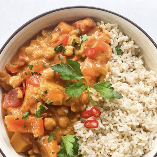 Easy Vegan Tikka Masala - Recipe photo by jonnakeohane