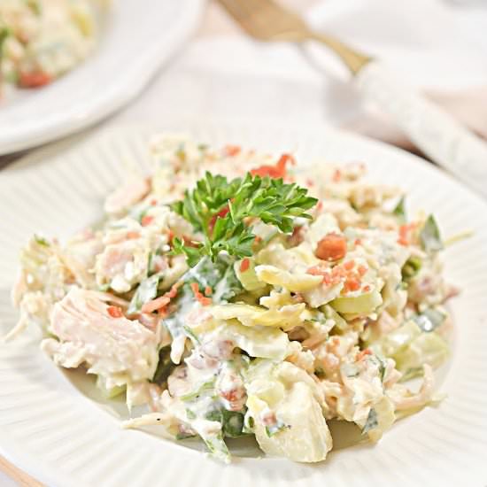 KETO SPINACH ARTICHOKE SALAD - Recipe photo by Stylish Cravings
