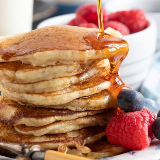 Easy Buttermilk Pancakes - Recipe photo by effortlessfoodie