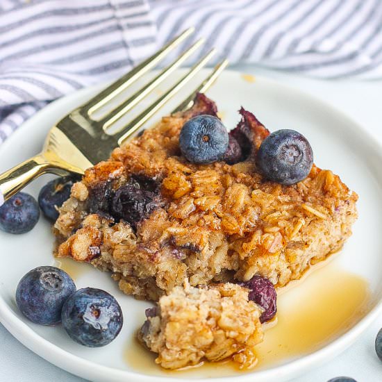 Healthy Blueberry Baked Oatmeal - Recipe photo by Kathryns.kitchen.blog
