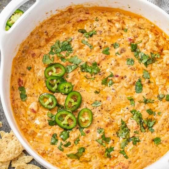 Rotel Dip Recipe (with ground beef) - Recipe photo by ValentinasCorner