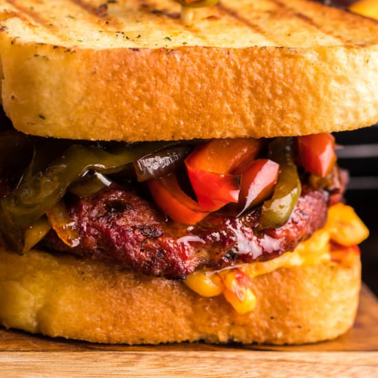 Grilled Pimento Patty Melt - Recipe photo by BBQing With The Nolands