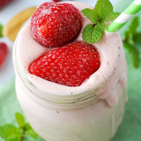 Strawberry PB Banana Smoothie - Recipe photo by AmeesSavoryDish