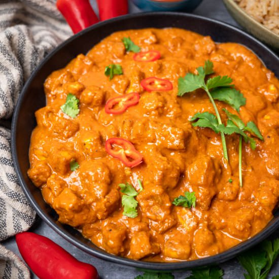 Vegan Madras Curry with Crispy Tofu - Recipe photo by vegancocotte